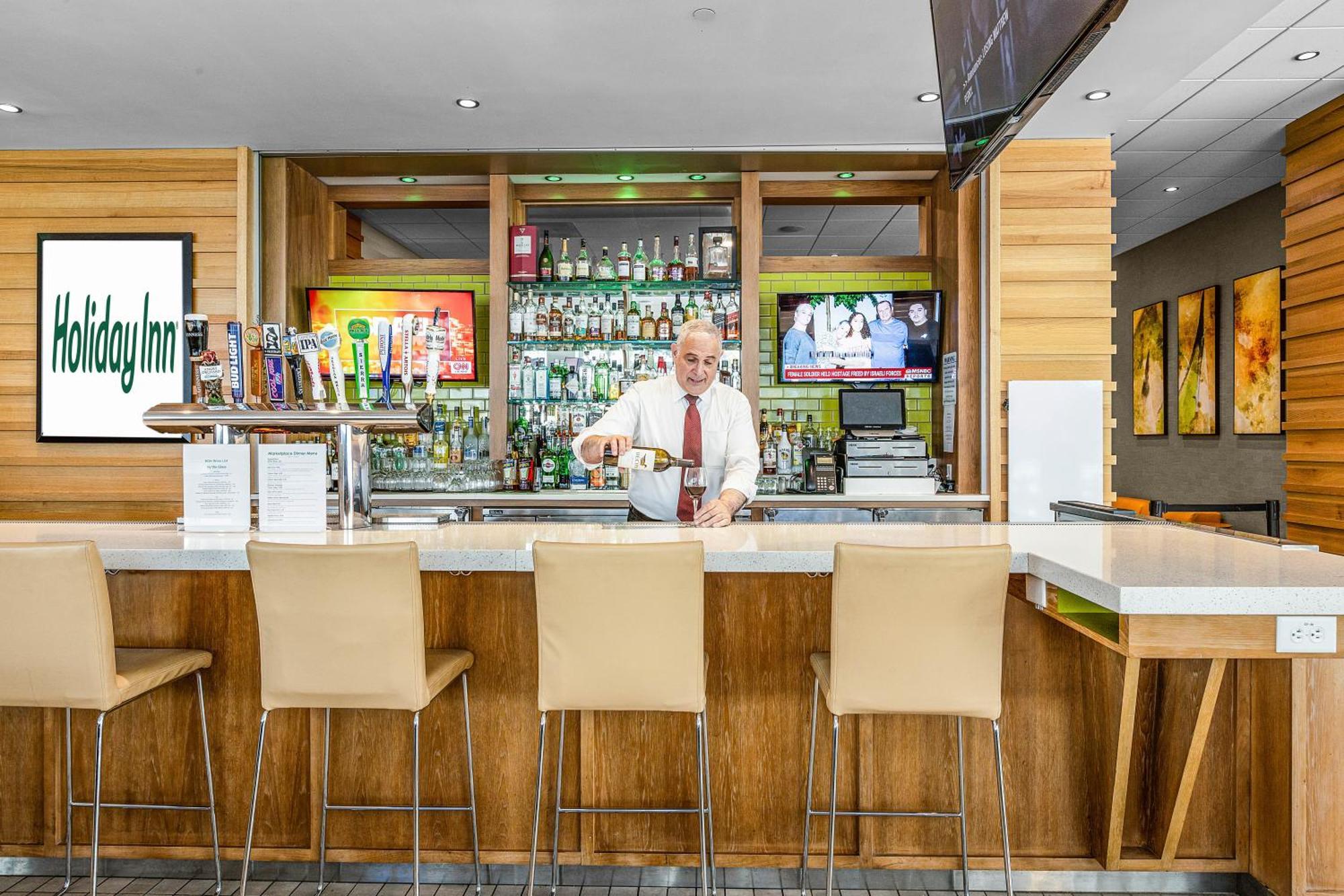 Holiday Inn San Francisco - Golden Gateway Newly Renovated With No Resort Fee Екстериор снимка